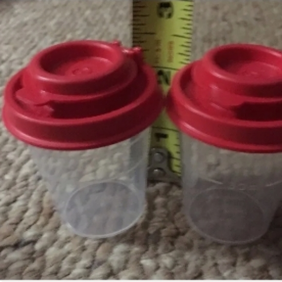 Tupperware Mini 2 oz. Midgets Salt & Pepper Shaker Travel Set Rose, Peach, Black - Picture 13 of 16